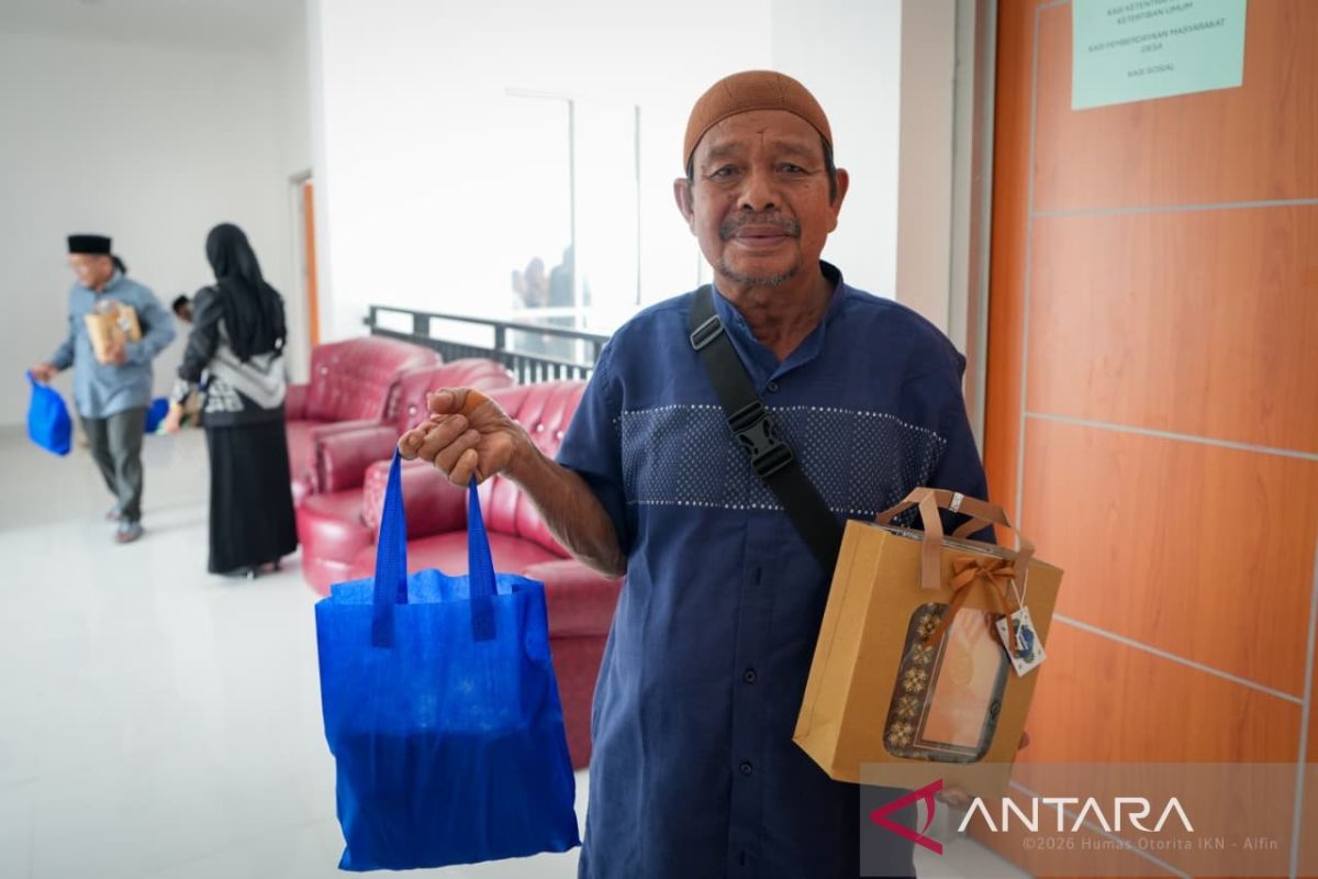 Otorita IKN rawat kedekatan dengan warga lewat mushaf Al Quran-kurma