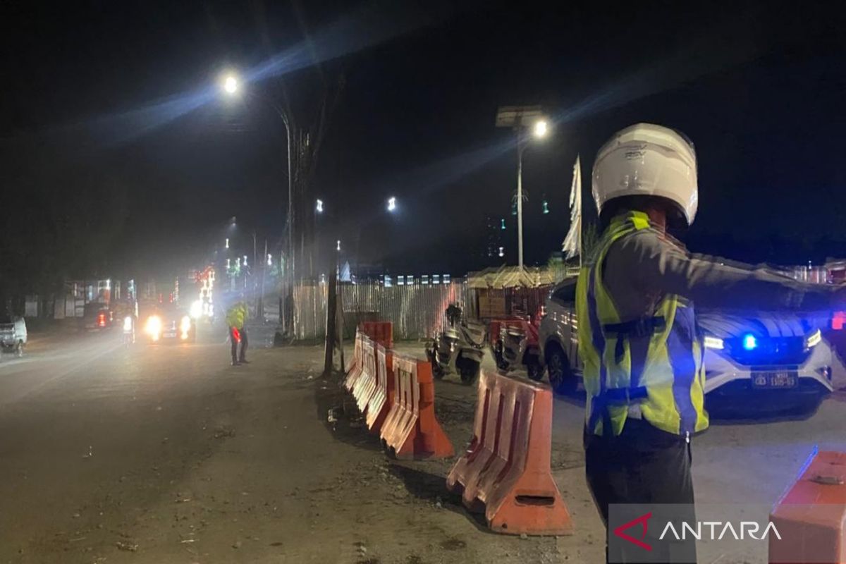 Polisi berlakukan satu arah urai kepadatan di jalur Garut-Bandung
