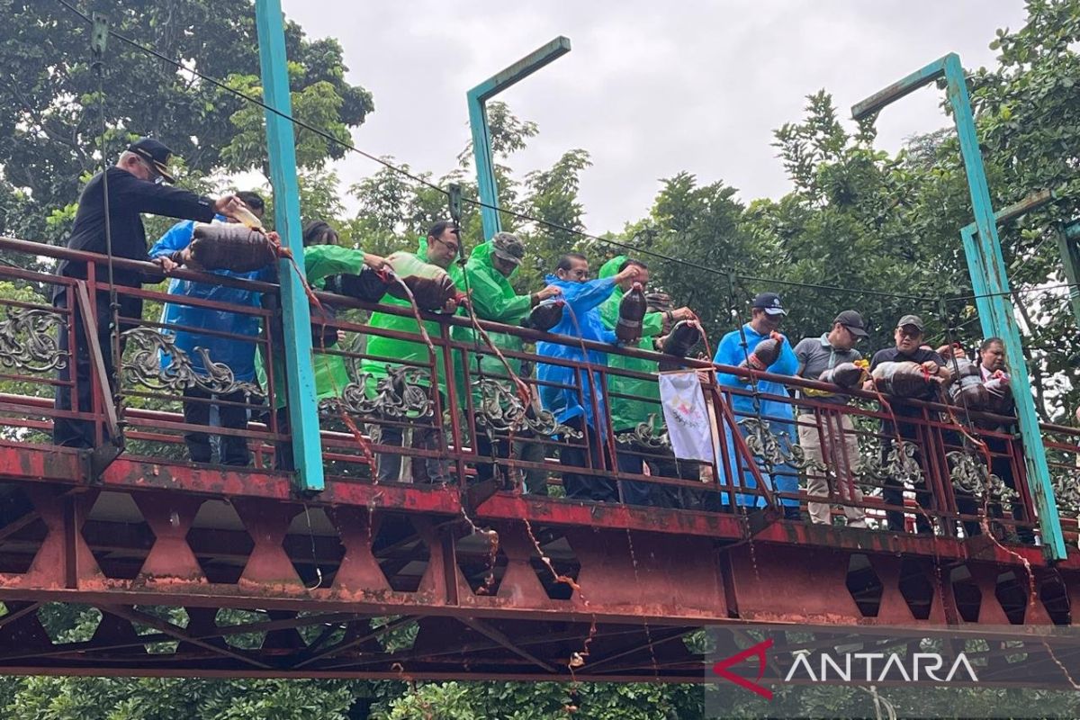 Bimas Budha nilai penebaran ekoenzim praktik nyata ekoteologi