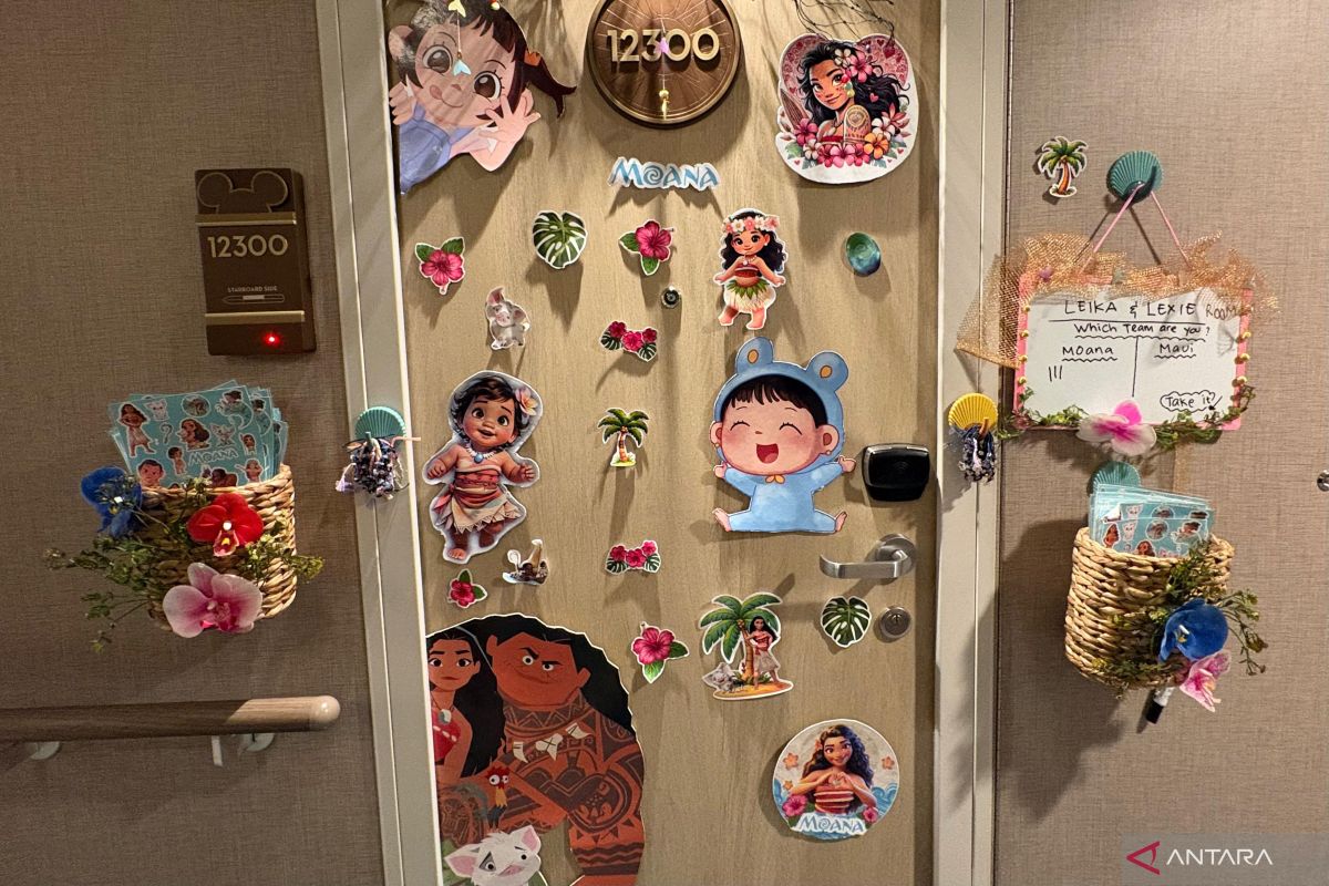 Penggemar hiasi kamar dengan dekorasi karakter Disney