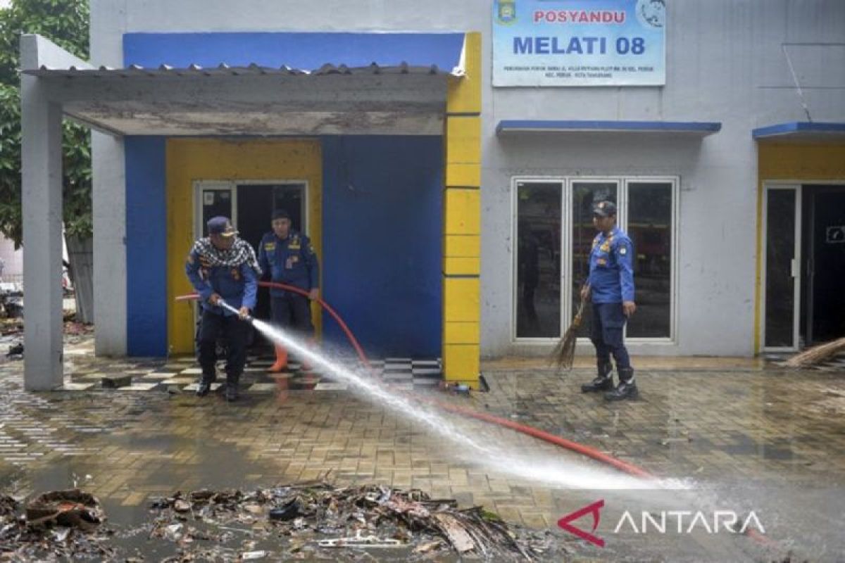 DPRD Tangerang tekankan pengobatan gratis bagi warga pasca banjir