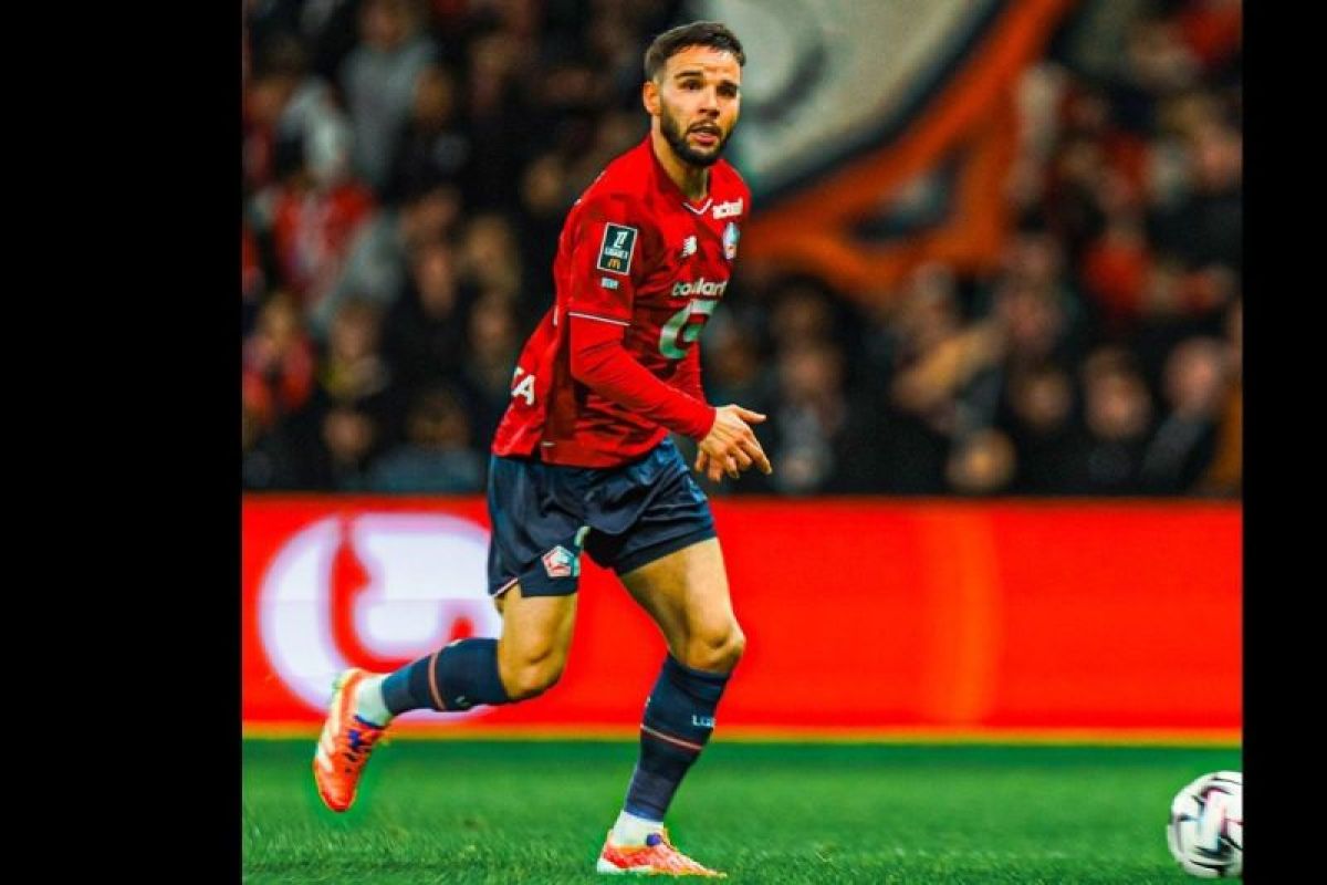 Calvin Verdonk bantu Lille lolos ke babak 16 besar