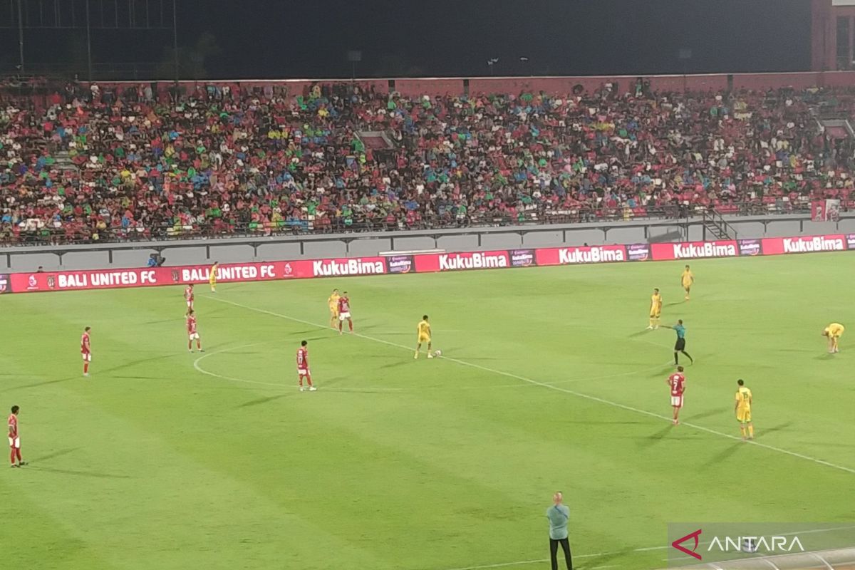 Persebaya Surabaya menang telak 3-1 di kandang Bali United