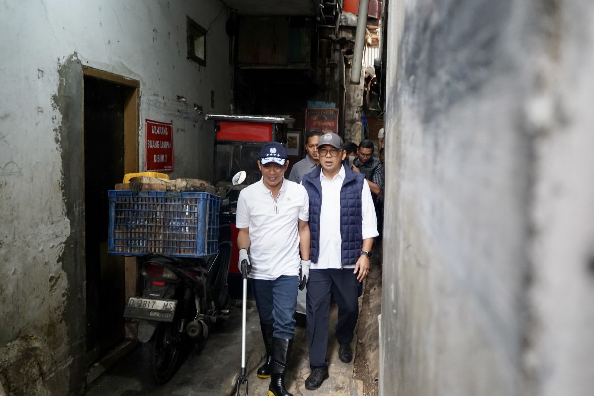 Menteri LH dukung pembangunan PSEL untuk tangani sampah di Bandung