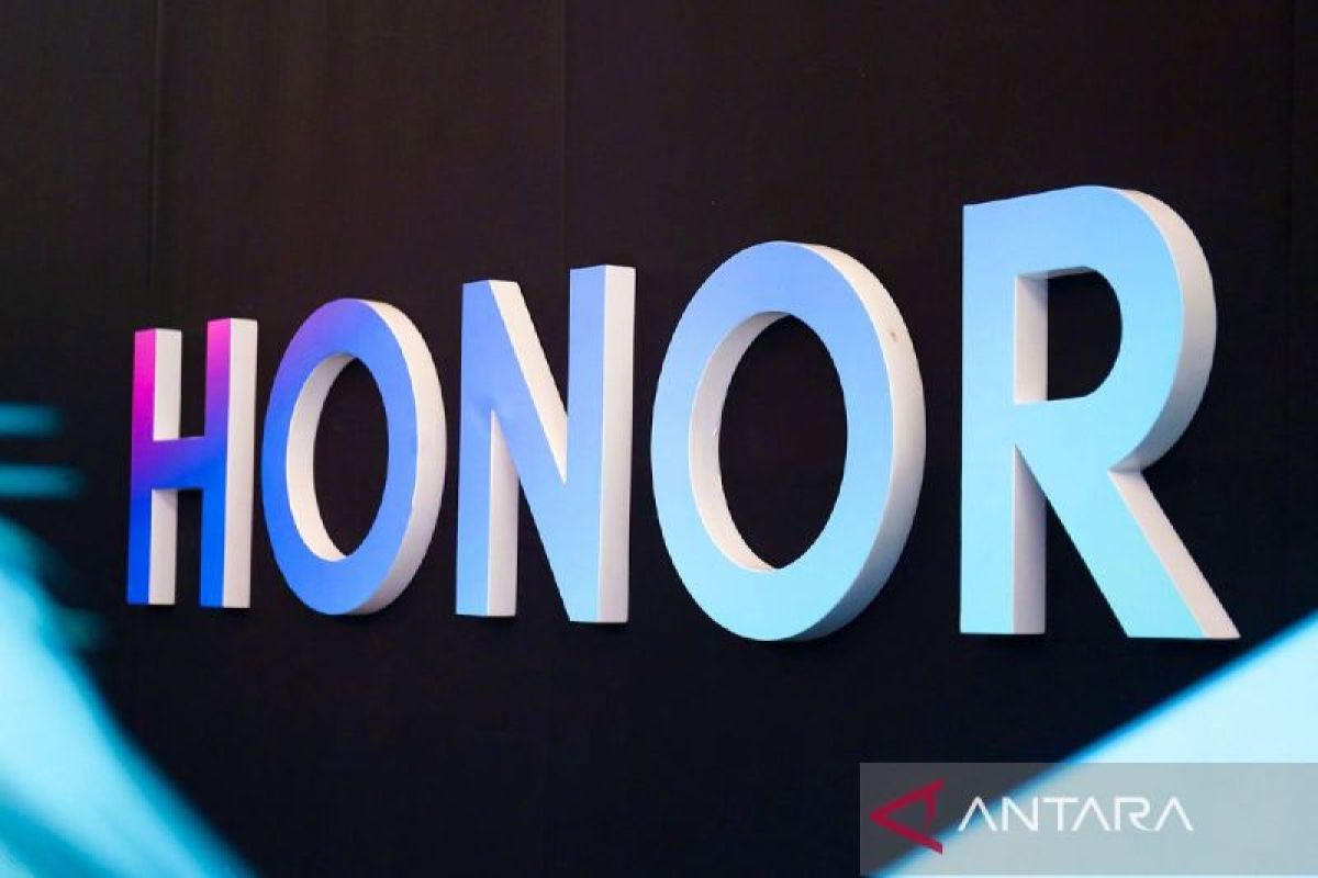 Honor siapkan ponsel berukuran ringkas dengan baterai besar 8.000mAH