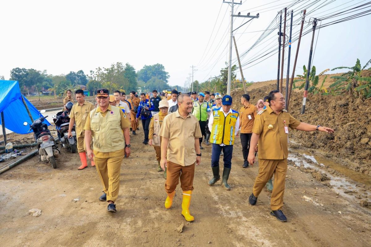 Gubernur Jateng: Jalan Semarang-Godong ditargetkan pulih H-7 Lebaran