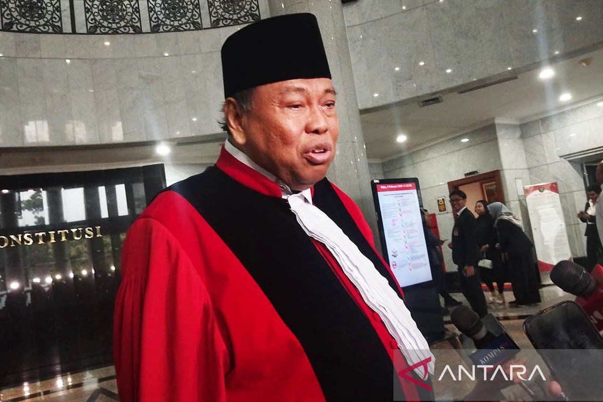 Arief Hidayat: Adies Kadir punya kompetensi jadi Hakim MK