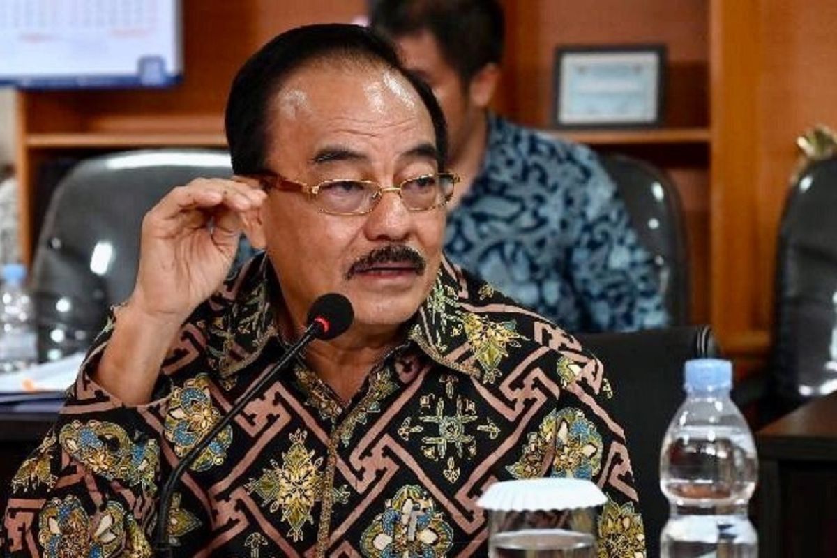 Legislator minta pemerintah benahi tata kelola lingkungan tambang