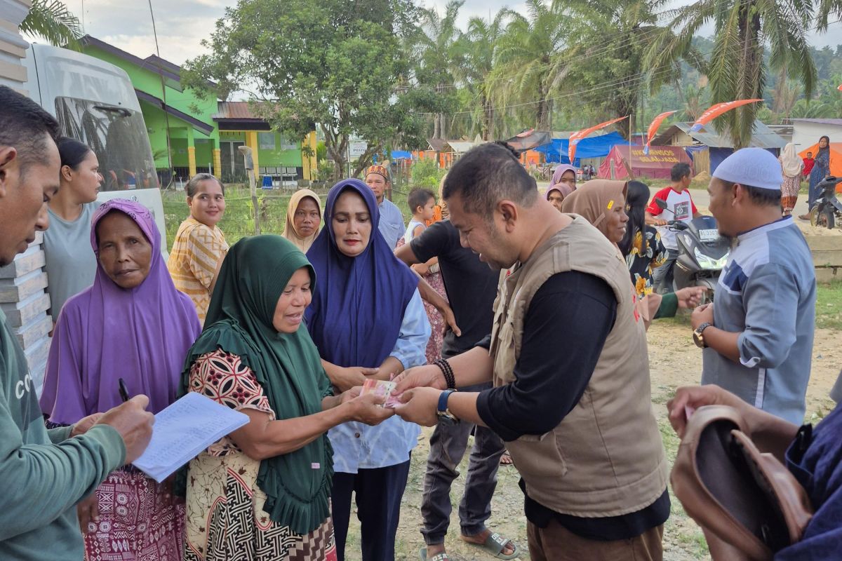 BFLF salurkan zakat tunai untuk korban bencana banjir Aceh Tamiang