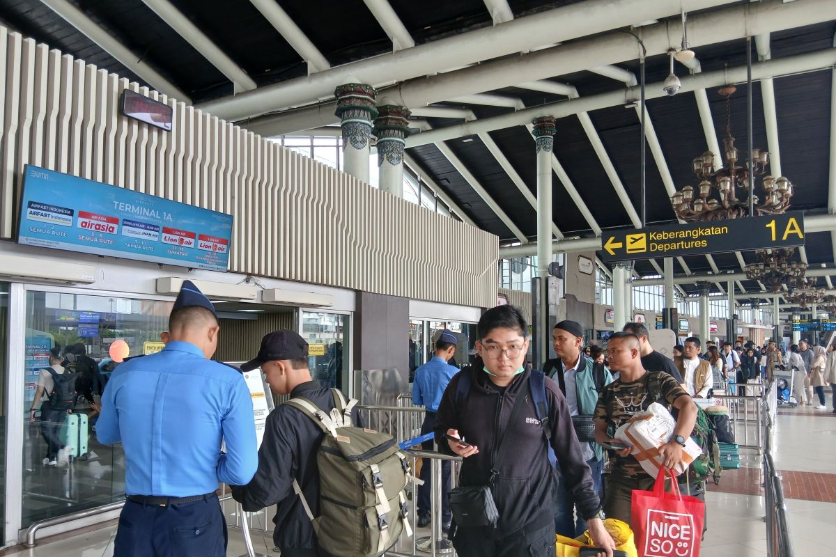 7.832 personel dikerahkan layani pemudik Lebaran di Bandara Soetta