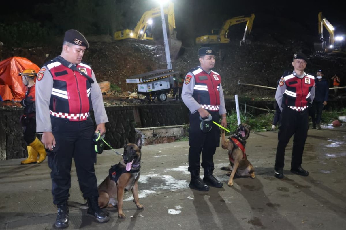 Polres Bekasi Kota konfirmasi empat tewas akibat longsor Bantargebang