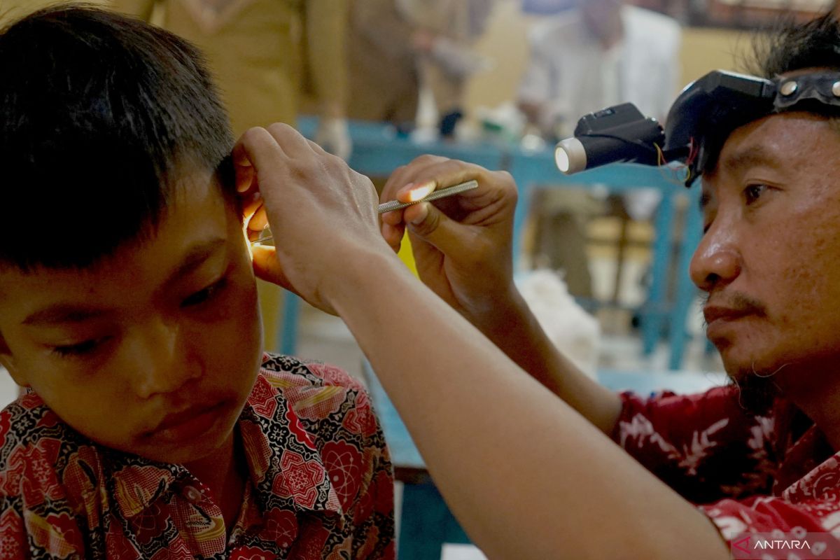 Gangguan pendengaran konduktif bisa terjadi pada semua usia