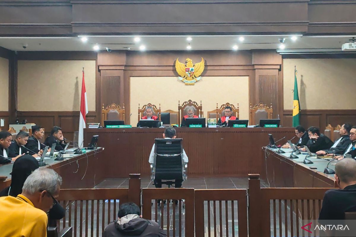 Hakim perintahkan jaksa proses hukum pemilik perusahaan kasus suap CPO