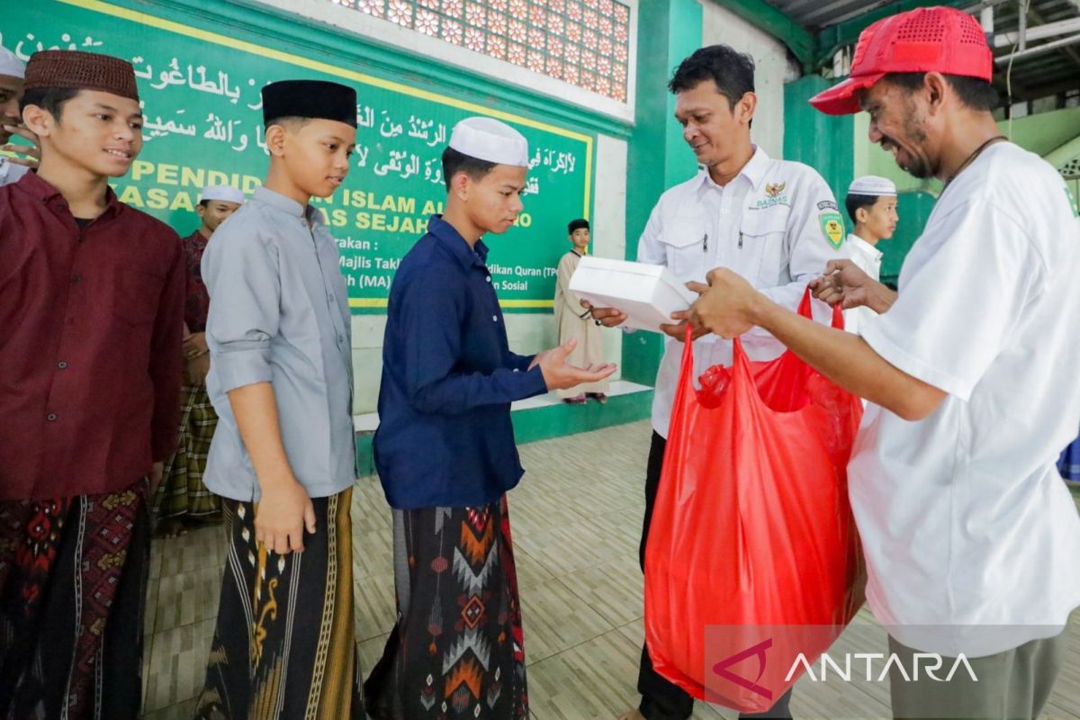 Baznas salurkan 600 paket buka puasa di wilayah Jakarta dan sekitarnya