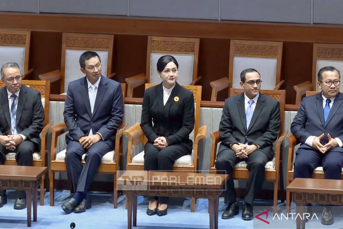 Ketua DPR harap dewan komisioner OJK emban amanah dengan integritas