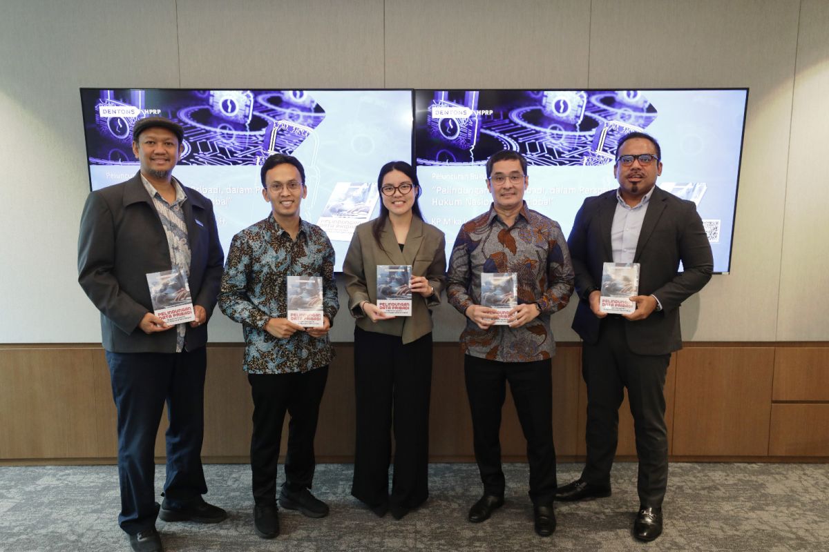 Direktur Komdigi apresiasi peluncuran buku PDP secara digital