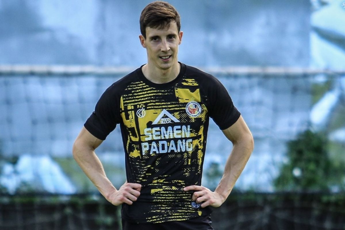 Semen Padang daratkan penyerang Guillermo Fernandez