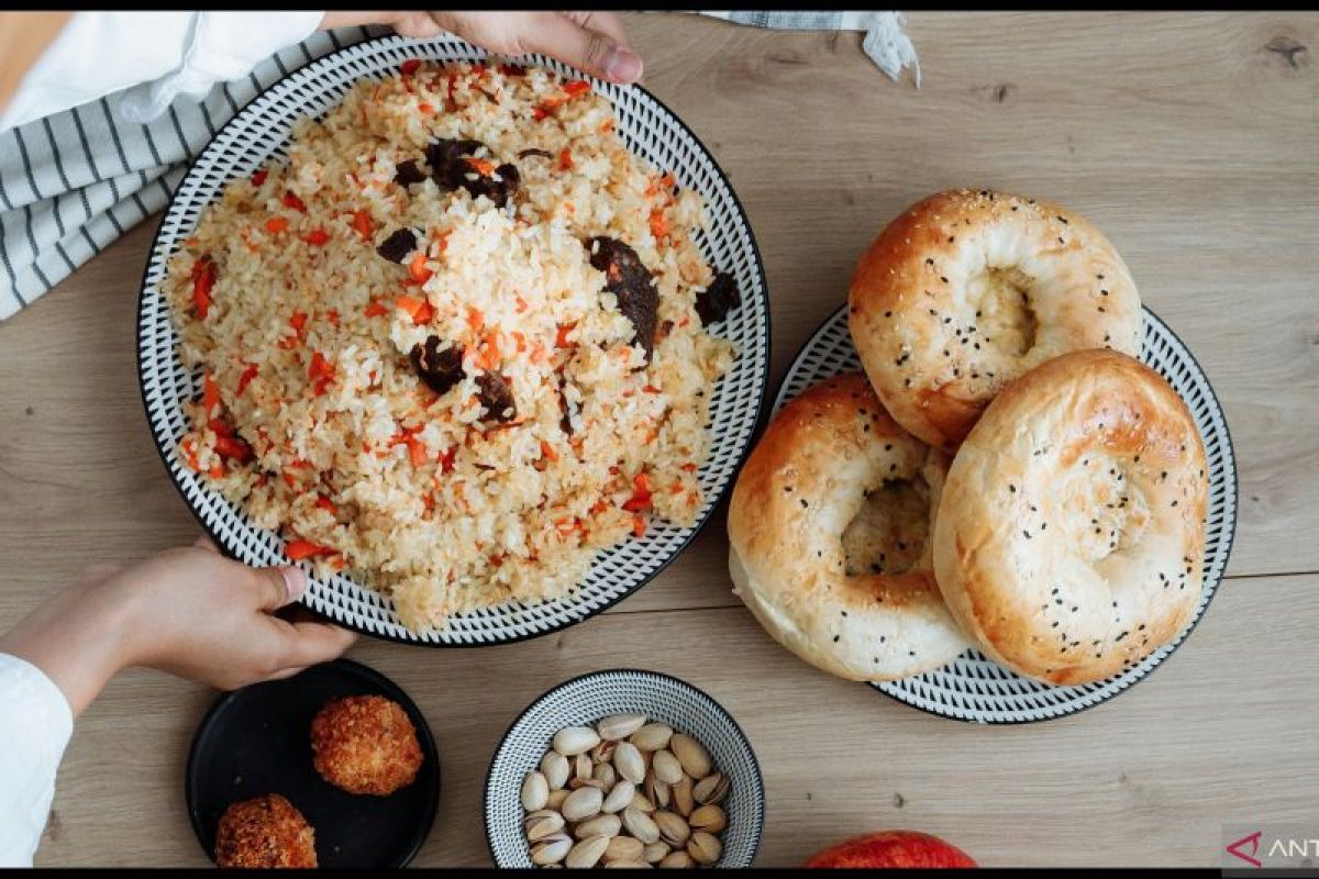 Berbagai hidangan buka puasa yang populer dari seluruh dunia