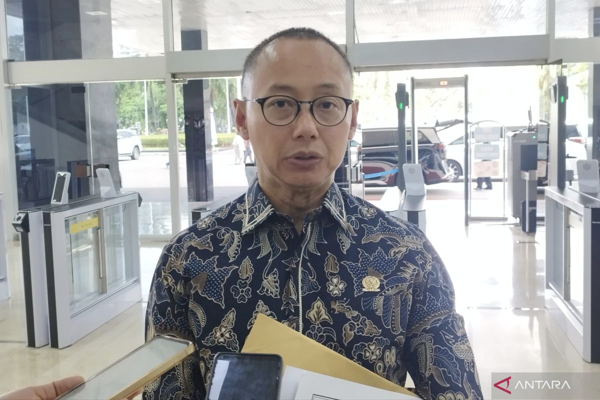 Wakil Ketua MPR: Transisi energi terbarukan perluas lapangan kerja