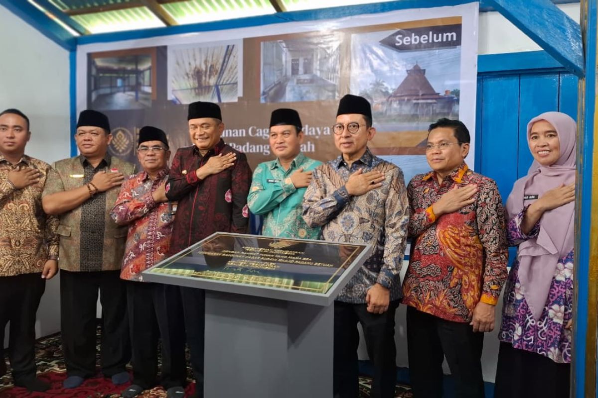 Pelestarian jejak peradaban Islam, Kemenbud pugar Masjid Padang Betuah