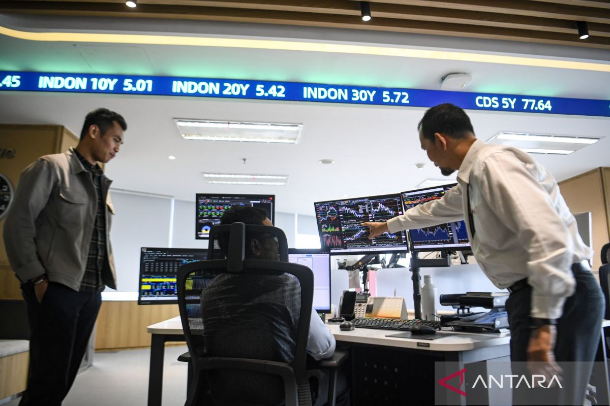 IHSG berpotensi melemah seiring volatilitas harga minyak global