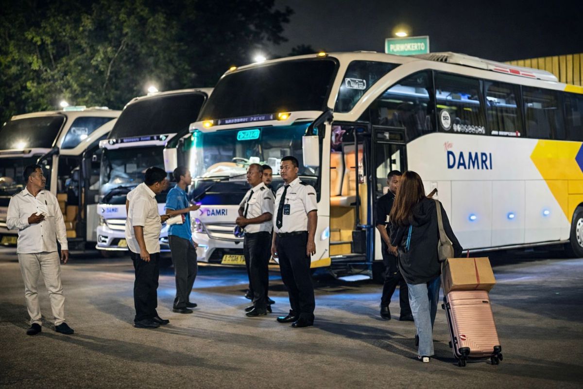 Pemesanan tiket bus Damri untuk mudik Lebaran mulai meningkat