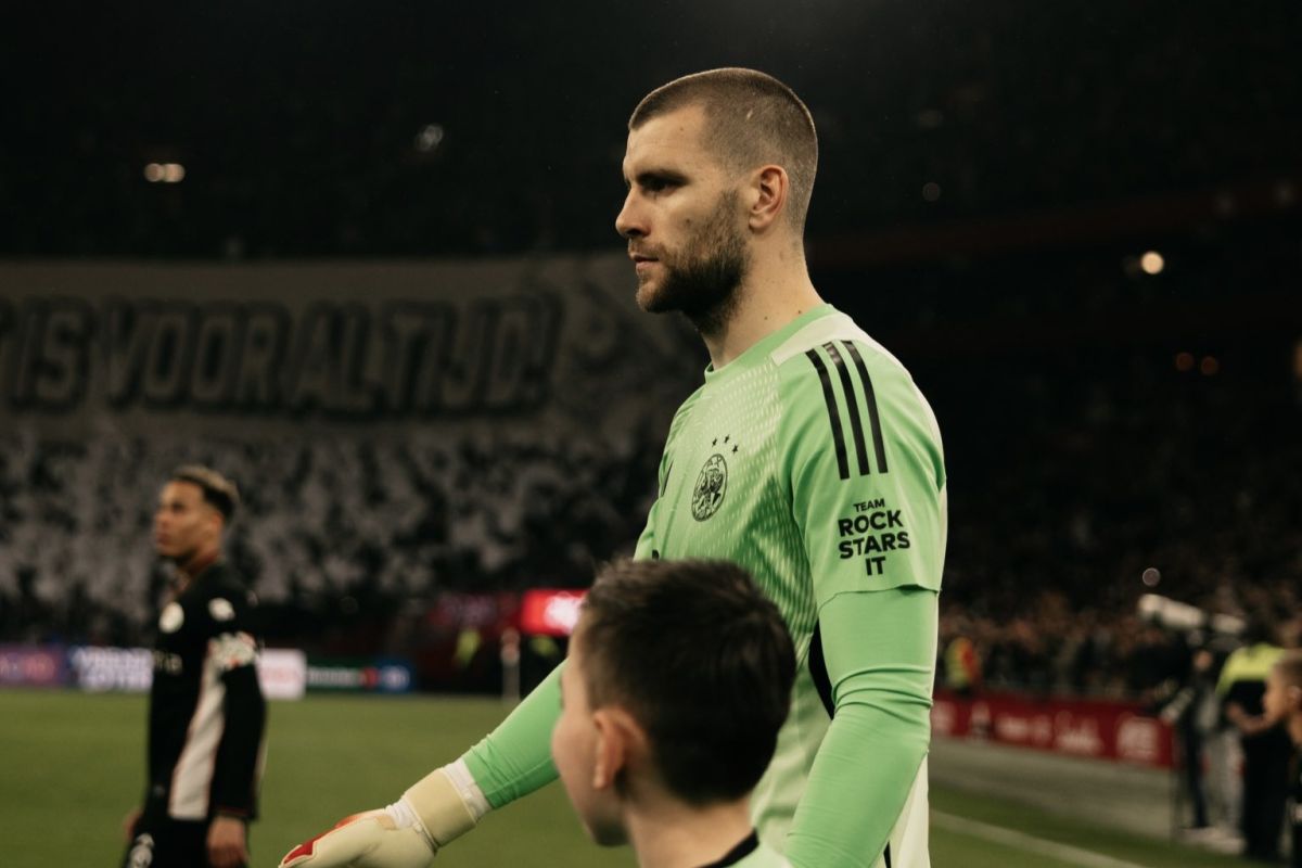 Maarten Paes debut, laga Ajax imbang 1-1 dengan NEC Nijmegen