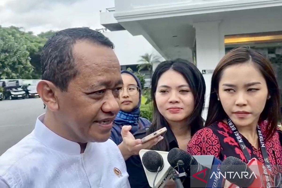 Prabowo panggil Bahlil, Rosan hingga Menag di Istana Rabu sore
