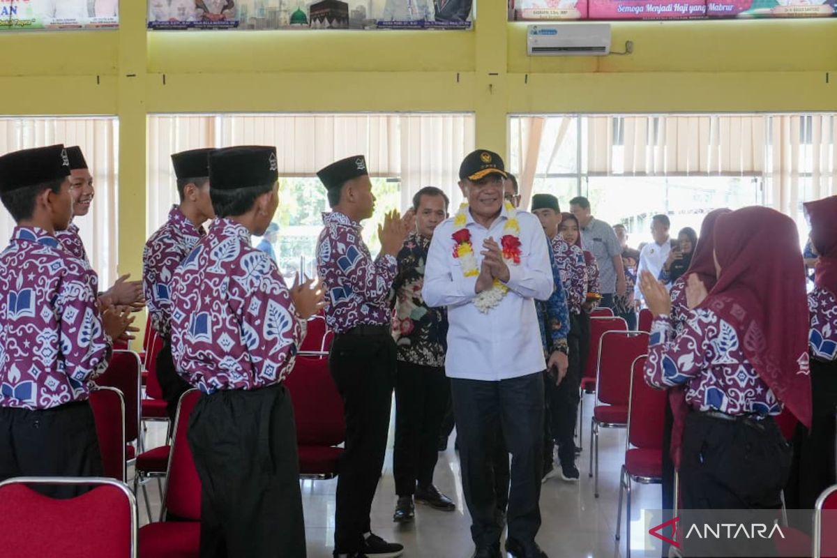 Menko Polkam ajak semua pihak wujudkan ruang digital aman untuk anak