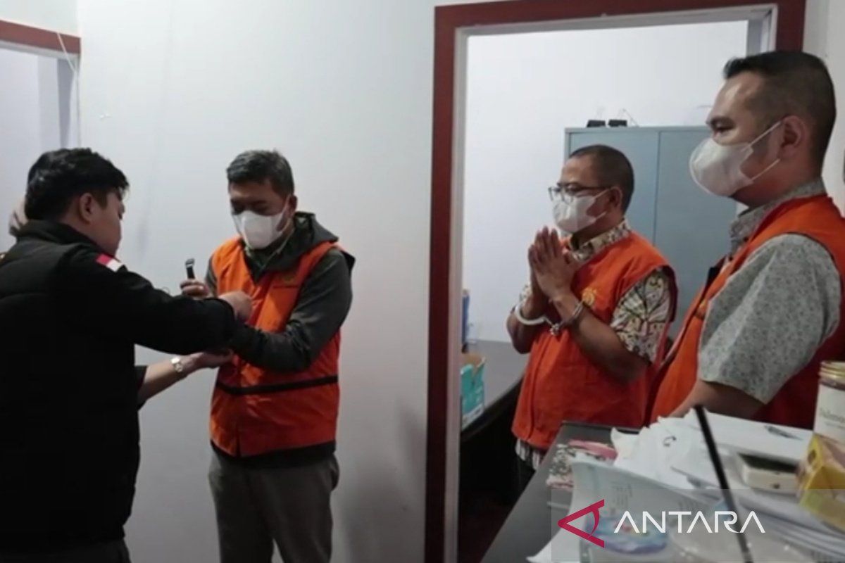 Hukum sepekan, empat tersangka PLTA Musi hingga Pigai soal kasus Pandji
