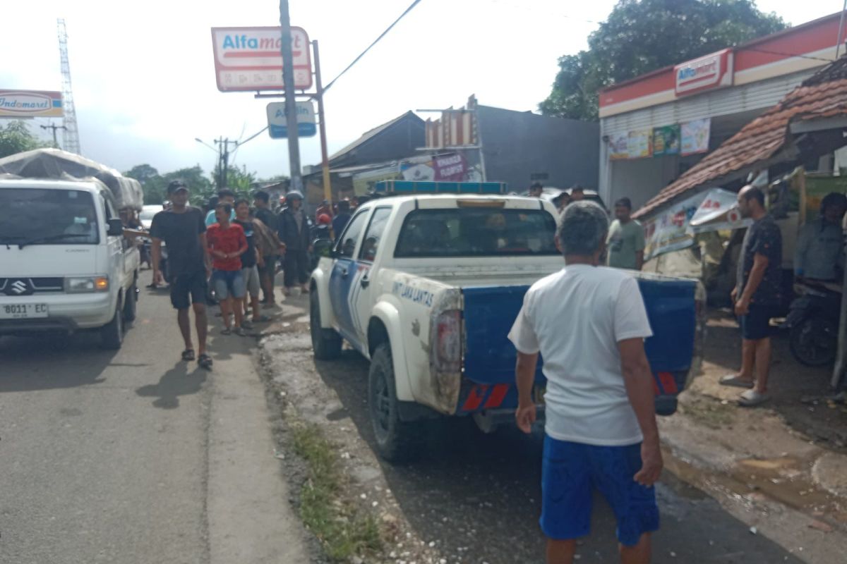 Satu tewas dalam kecelakaan beruntun di Jalan Syekh Quro Karawang