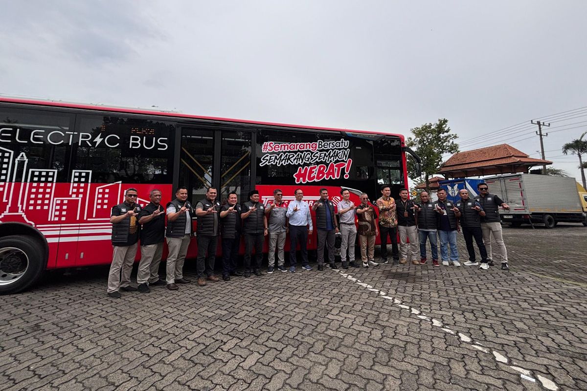 VKTR dukung transportasi hijau lewat uji coba bus listrik di Semarang