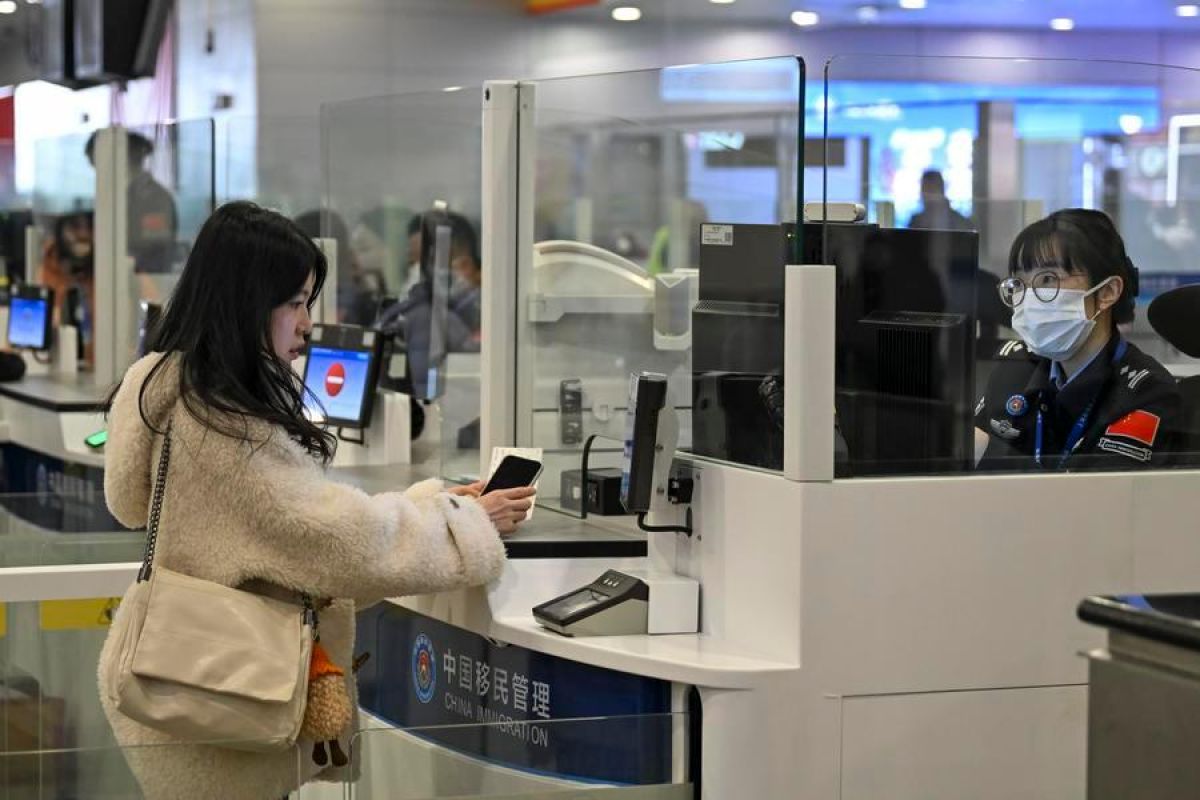 Bandara Shanghai di China catat lonjakan kedatangan jelang Imlek