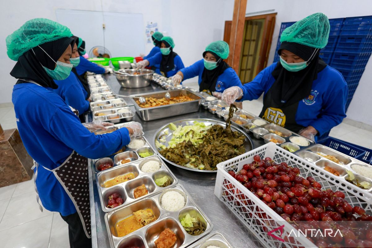 BGN: Program MBG ciptakan 890 ribu lebih lapangan kerja baru di SPPG