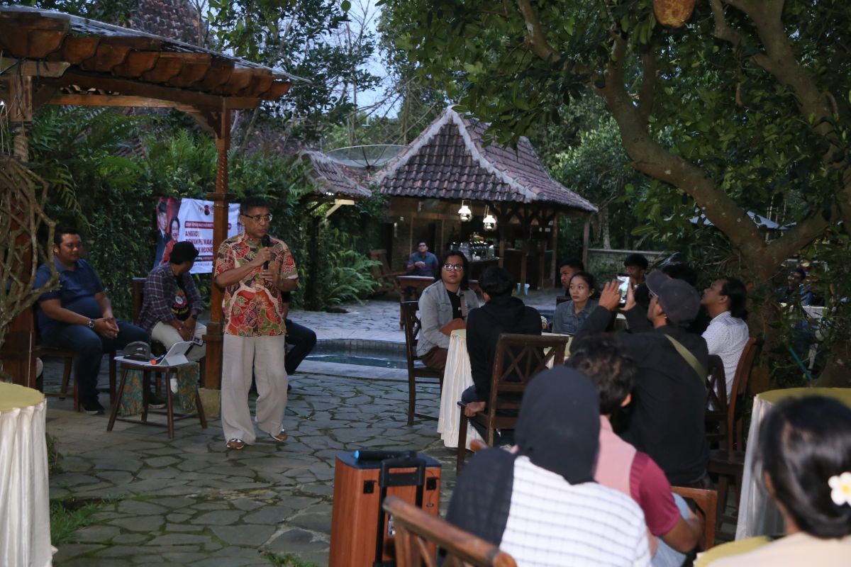 Samuel Wattimena ajak seniman hadirkan karya bermakna