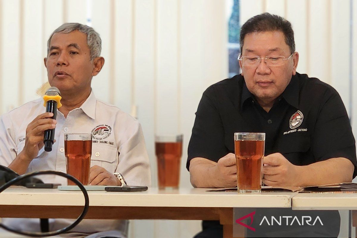 Aptrindo Tanjung Emas Semarang keberatan kenaikan PKB di Jateng