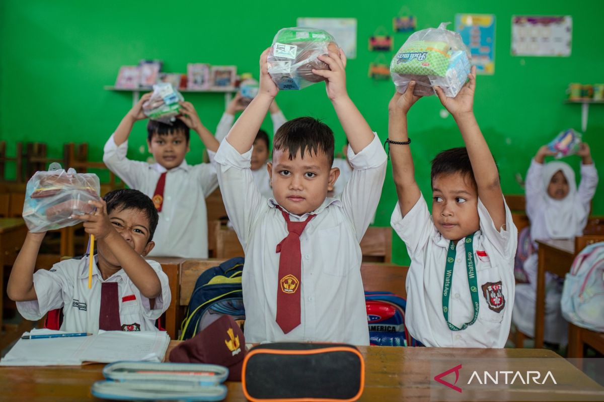 Misbakhun sebut MBG tak pangkas anggaran infrastruktur pendidikan