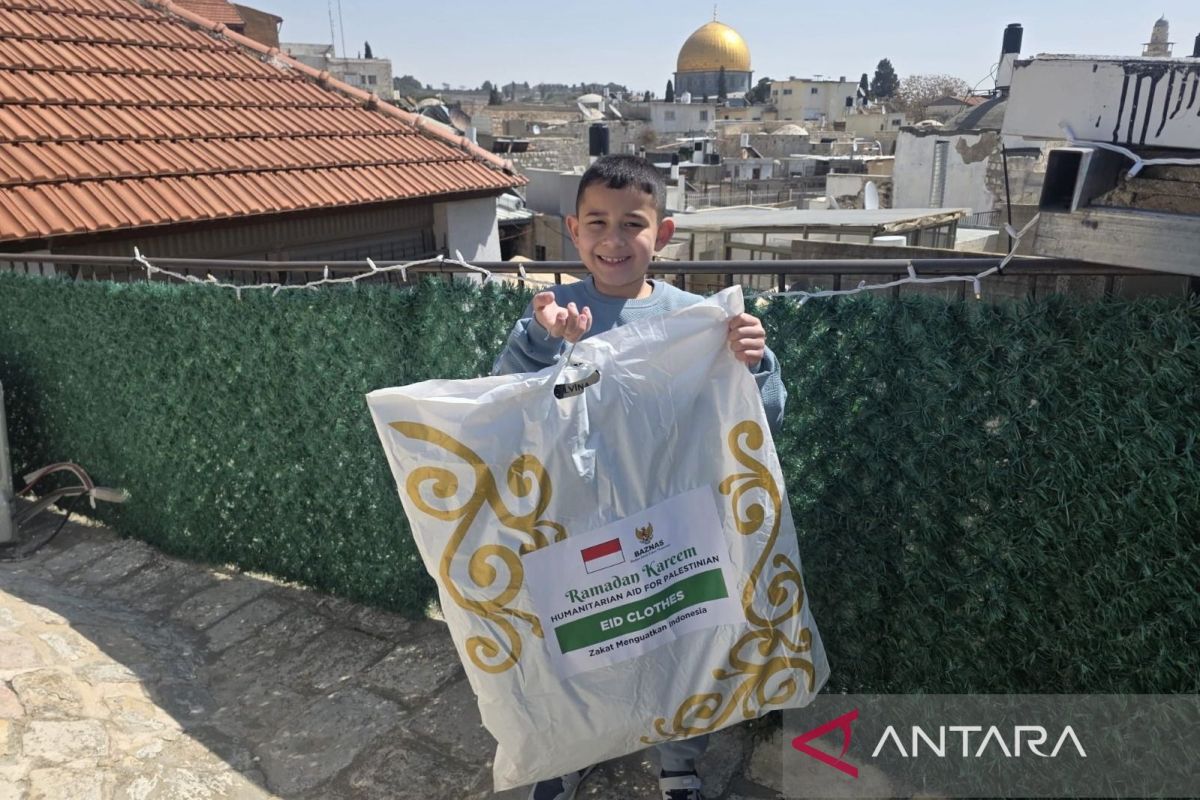 Baznas kirim 3.774 baju Lebaran sumbangan warga RI buat anak Palestina