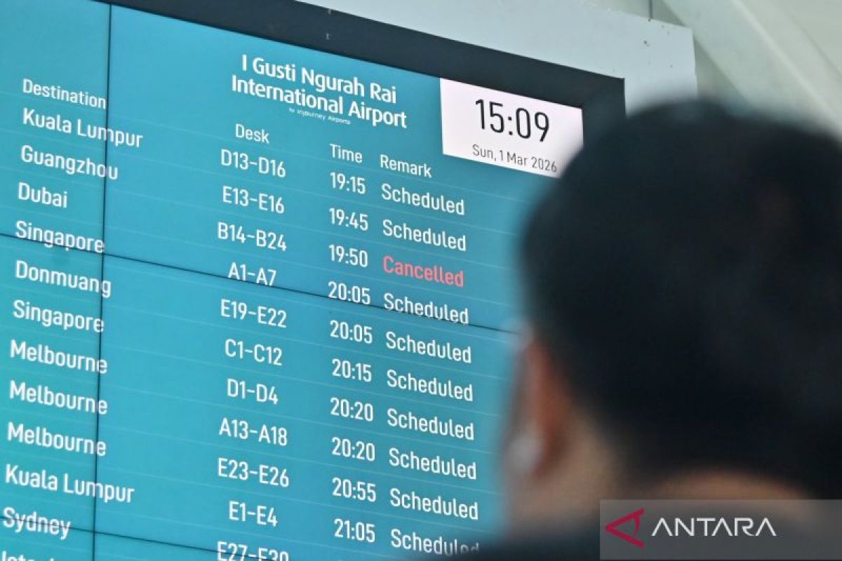 Kemarin, jamaah umrah agar tunda keberangkatan hingga Ketua KPAI wafat