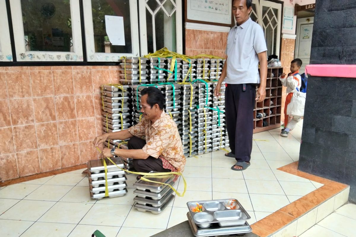 Pemkot Mataram minta penyedia MBG bermasalah ditutup