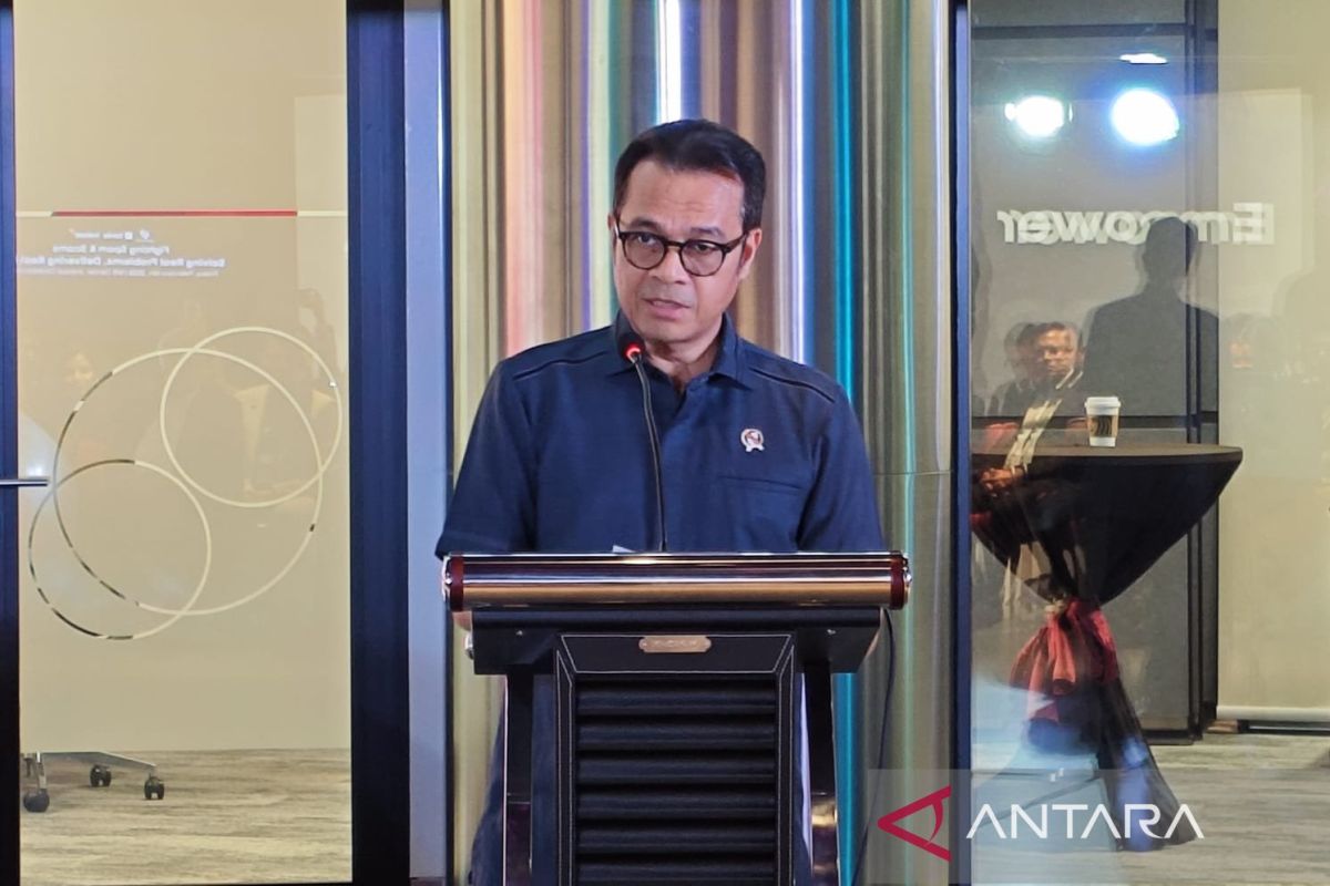 Wamenkomdigi pastikan warga terdampak banjir di Aceh tetap terhubung