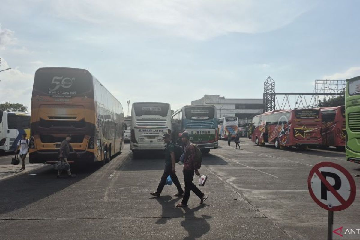 Terminal Cicaheum Bandung prediksi puncak arus mudik pada H-2 Lebaran