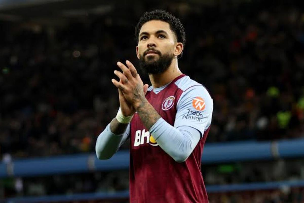 Aston Villa resmi pulangkan Douglas Luiz dengan status pinjaman