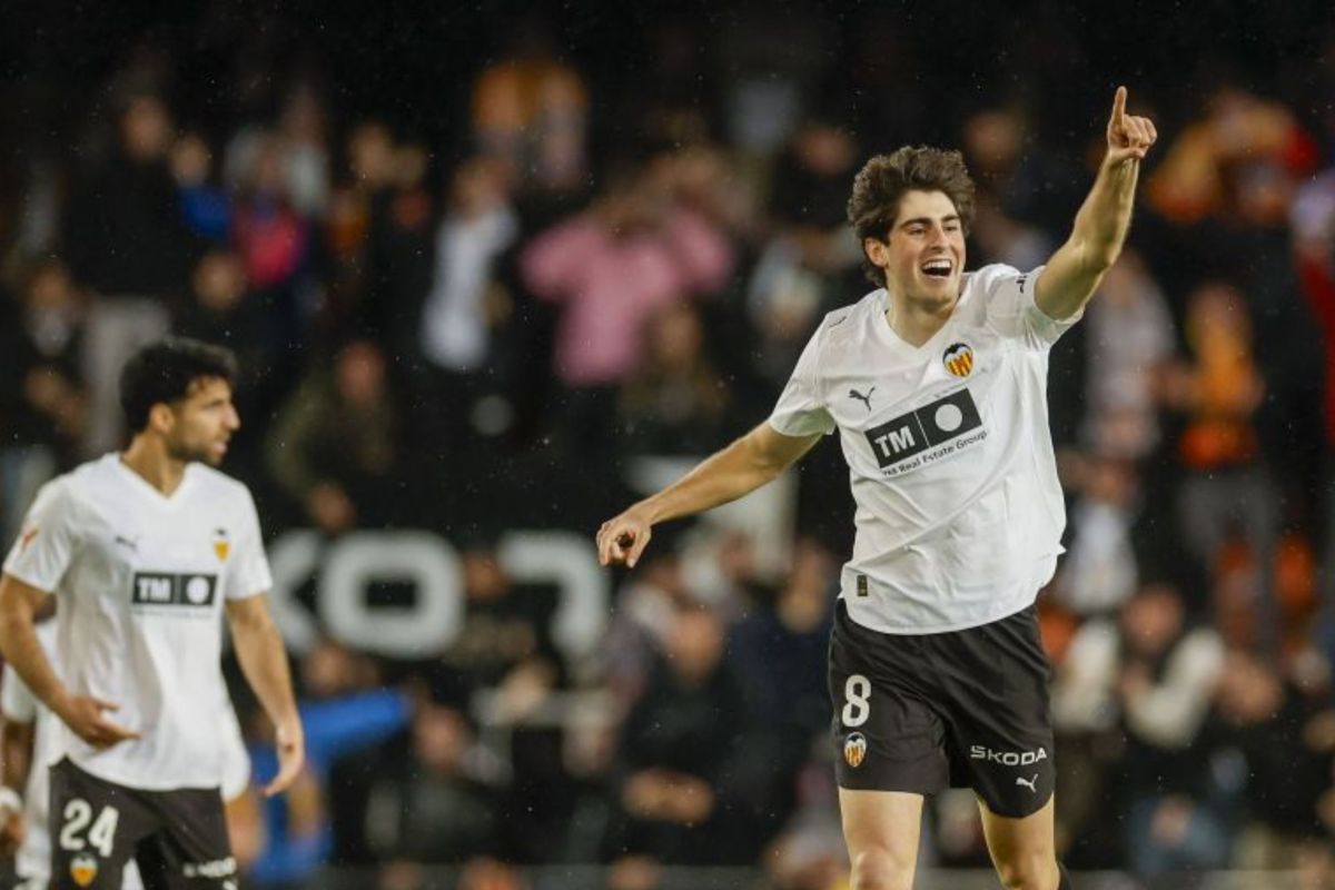 Valencia kalahkan Alaves, Sevilla imbang lawan Rayo