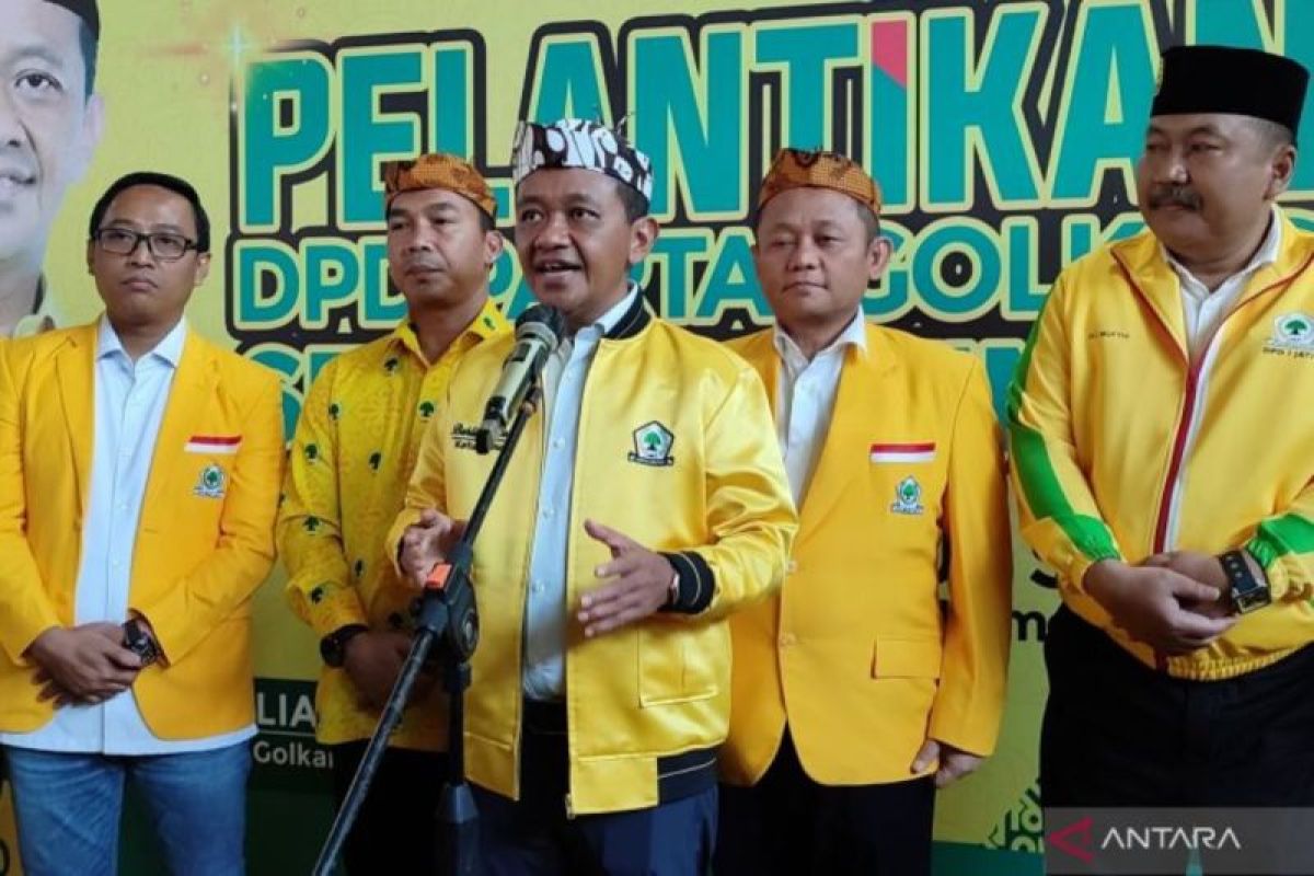 Bahlil goda Emil Dardak untuk gabung Golkar