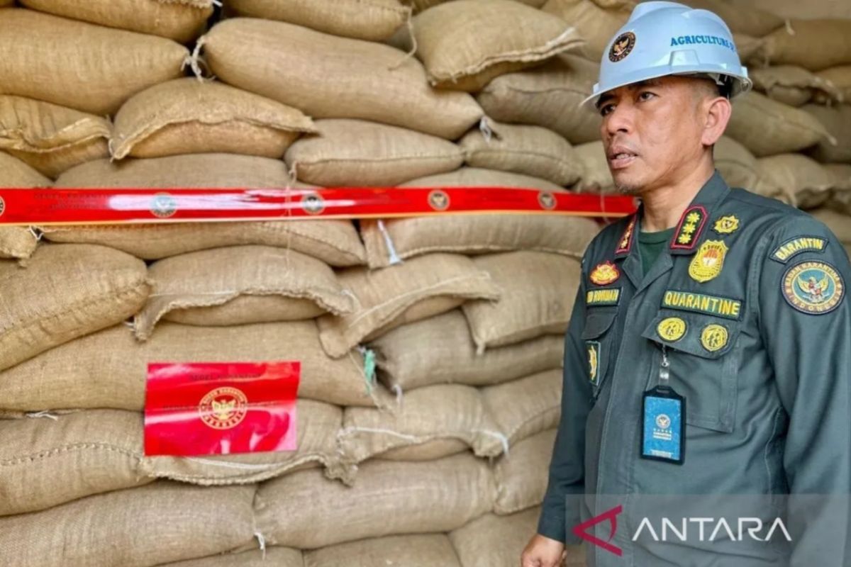 Balai Karantina Riau tolak 80 ton kacang tanah impor asal Malaysia