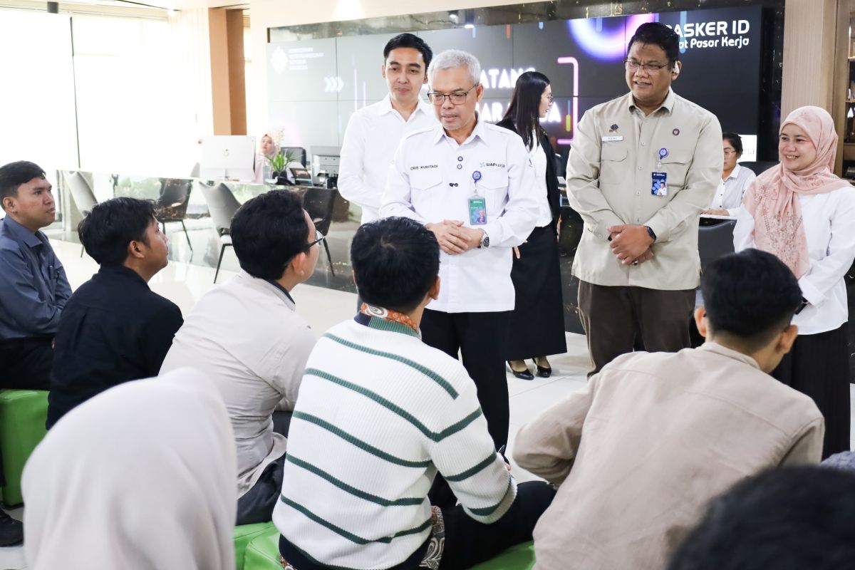 Kemnaker perkuat integrasi layanan naker lewat walk-in interview