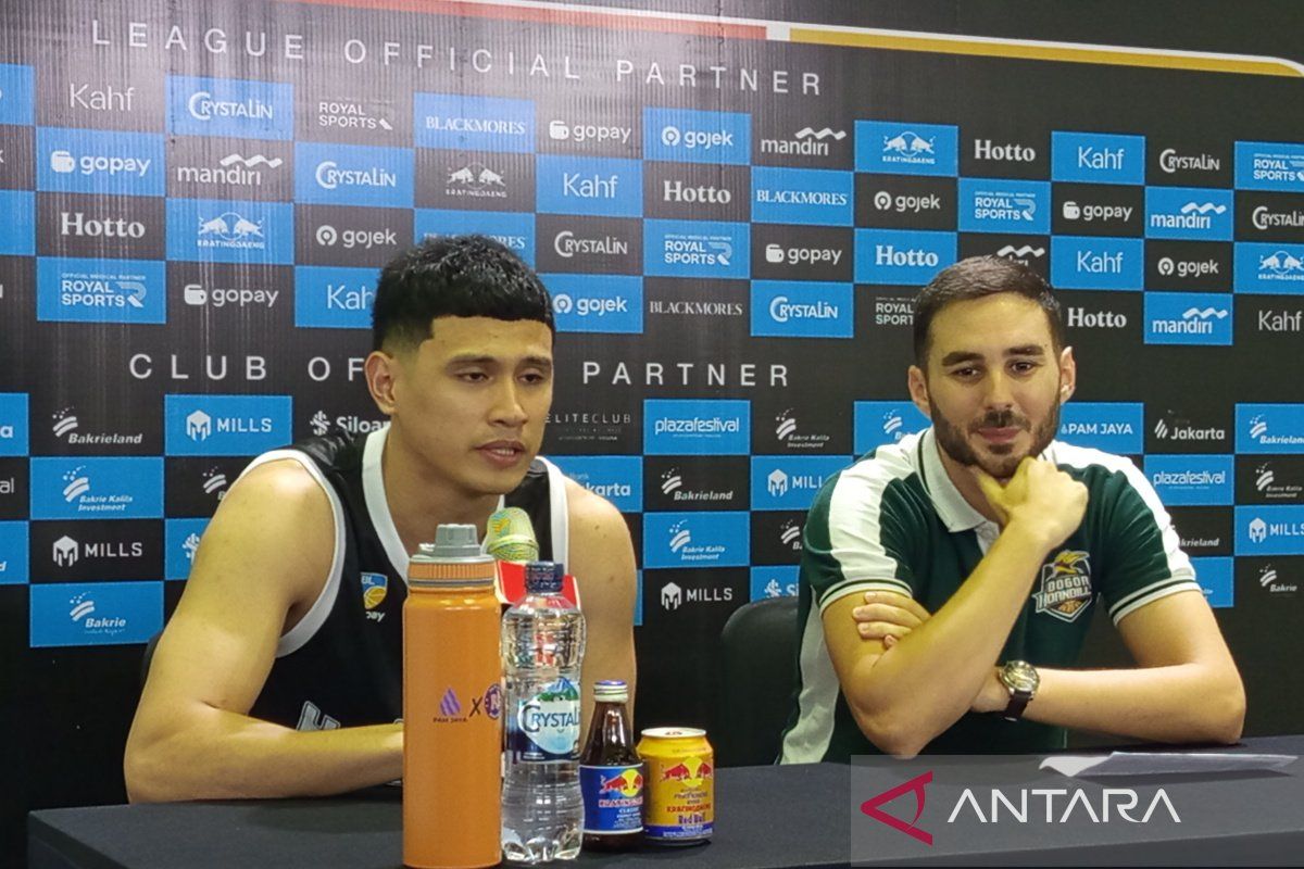 Pelatih Hornbills bangga pada timnya meski dikalahkan Pelita Jaya