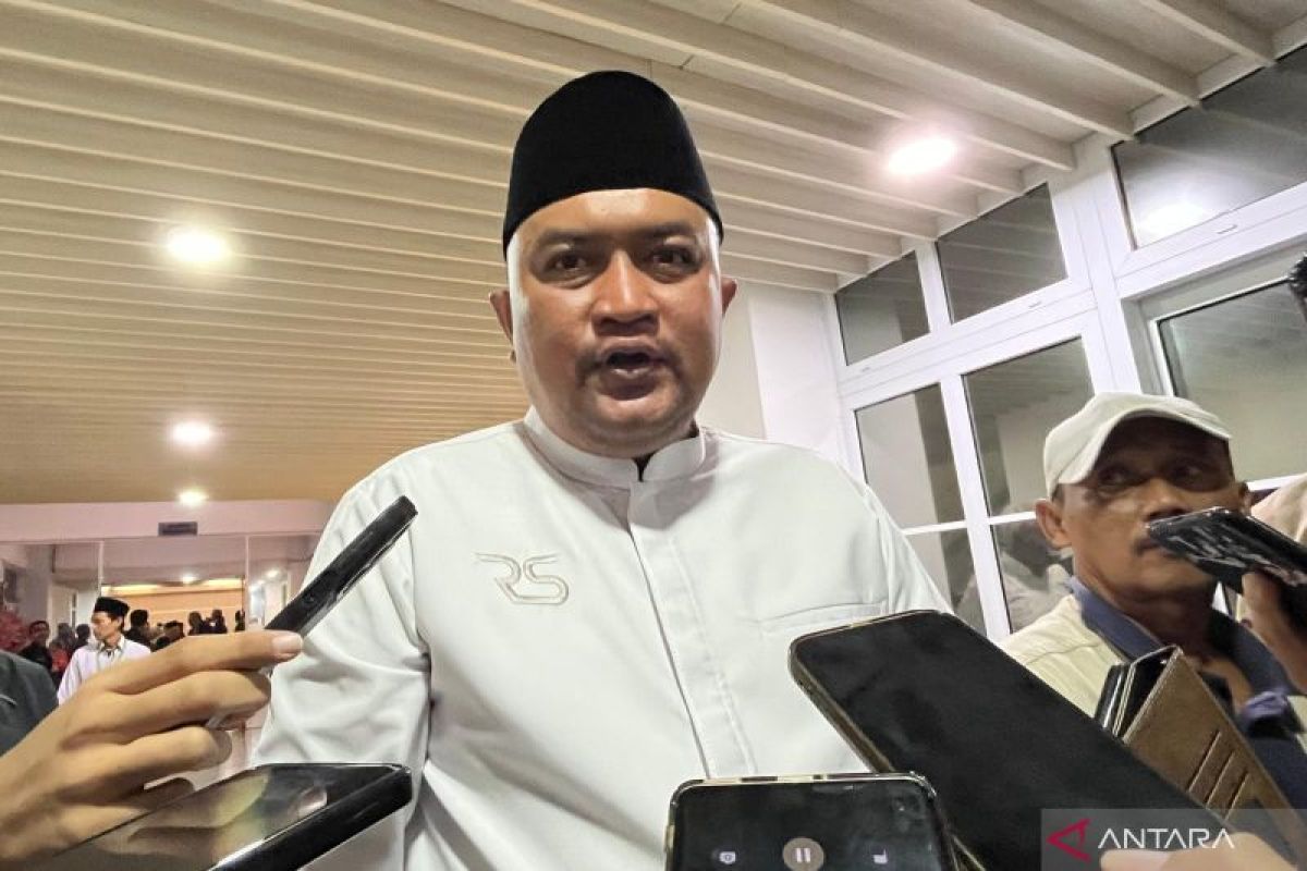 Presiden Prabowo bagikan sembako untuk 36 ribu tetangga di Bogor