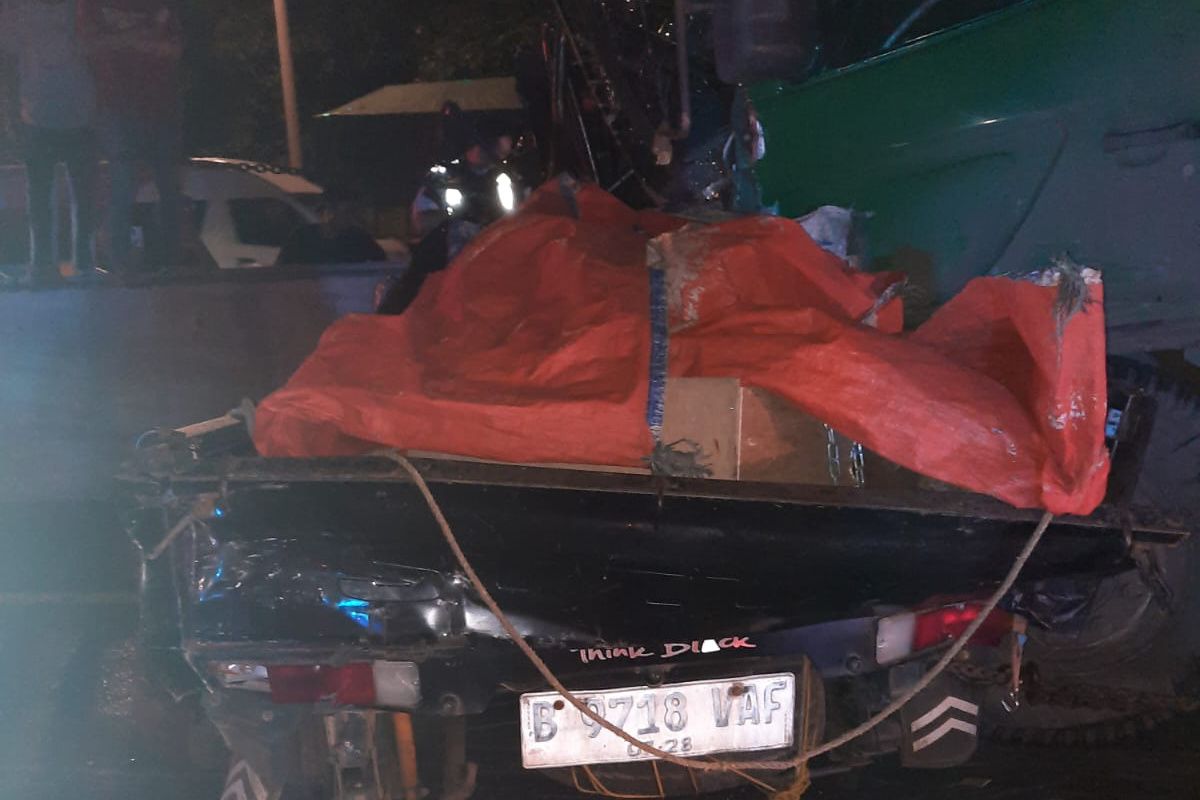 Kronologi tabrakan beruntun di Cipularang yang tewaskan dua orang